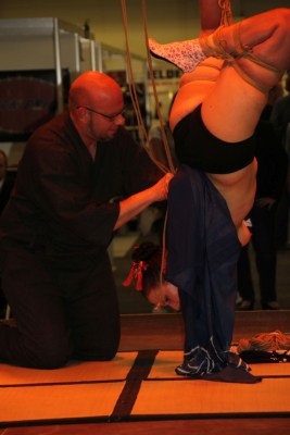 bondage-koikunawa-bofewo-fr-2016-042